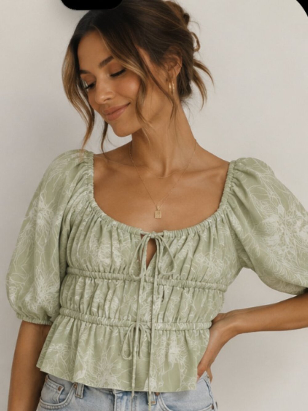 $94 WAYF Sage Green Floral Smocked Puff Sleeve Top Size S NWT